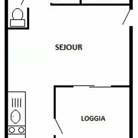 Pavillon T2 Avec Terrasse Et Parking Prive, Pres Commerces Et Privee Au Barcares - Fr-1-81-259 *