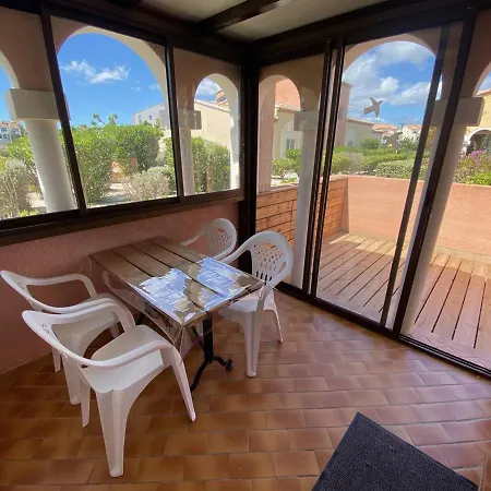 Pavillon T2 Avec Terrasse Et Parking Prive, Pres Commerces Et Privee Au Barcares - Fr-1-81-259 *