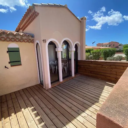 Pavillon T2 Avec Terrasse Et Parking Privé, Près Commerces Et Privée Au Barcarès - Fr-1-81-259 Le Barcarès